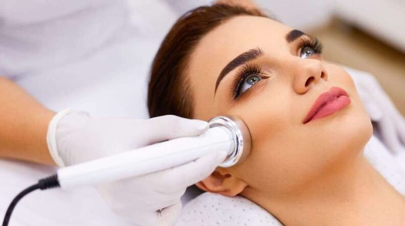 Conducting a skin rejuvenation process